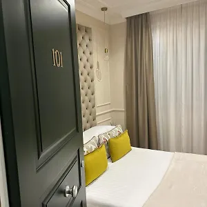 Nouvelle Maison Luxury Palace Affittacamere