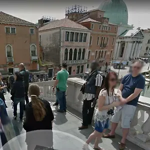 https://casettaveneziana02704.hotelinveneto.com